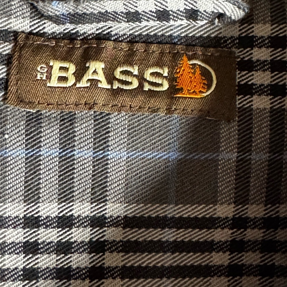 G&H Bass Men's Gray, Black and Blue Plaid 100% cotton Shirt - Picture 4 of 7